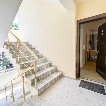 아파트 1 Bedroom 675 *
