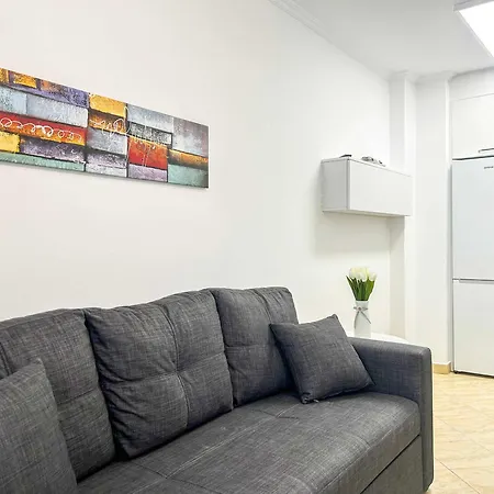 아파트 1 Bedroom 675 *