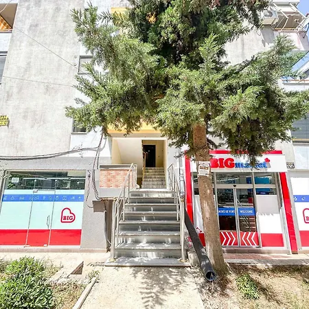 1 Bedroom 675 *