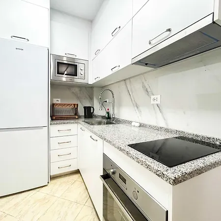 1 Bedroom 675 *