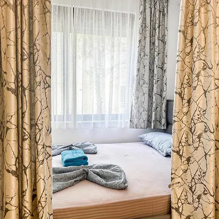 1 Bedroom 675