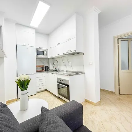 1 Bedroom 675 *
