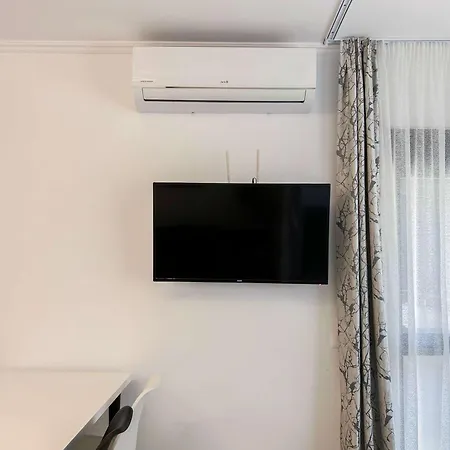 1 Bedroom 675 Apartment Golem (Tirana)